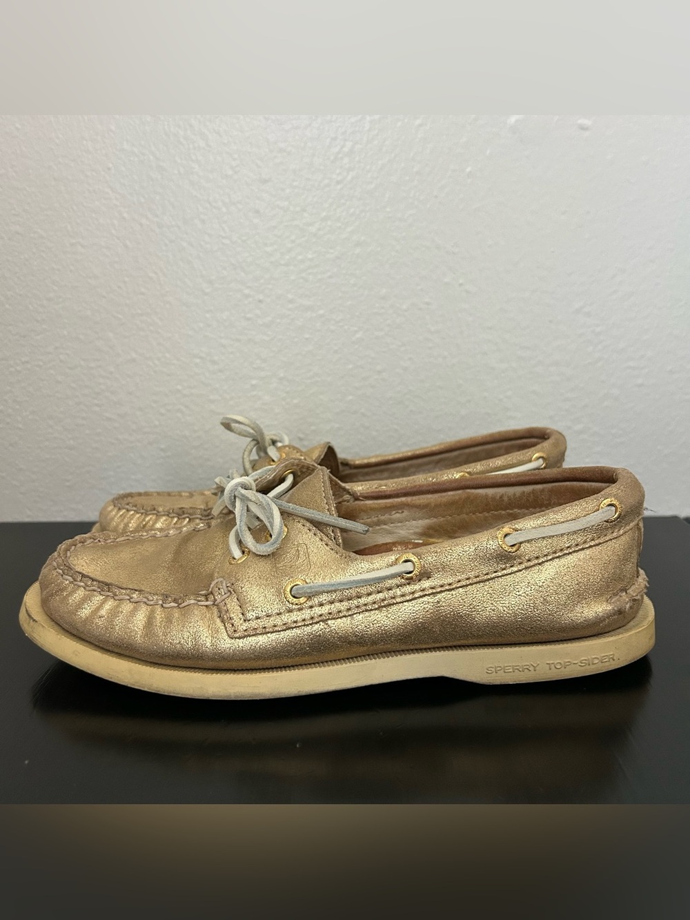 Sperry Top Sider Metallic Gold Leather Slip On Loafers Boat Shoes Womens 6.5